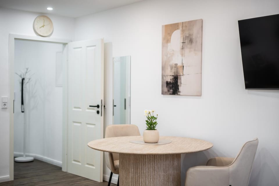TV and multimedia, Dining area