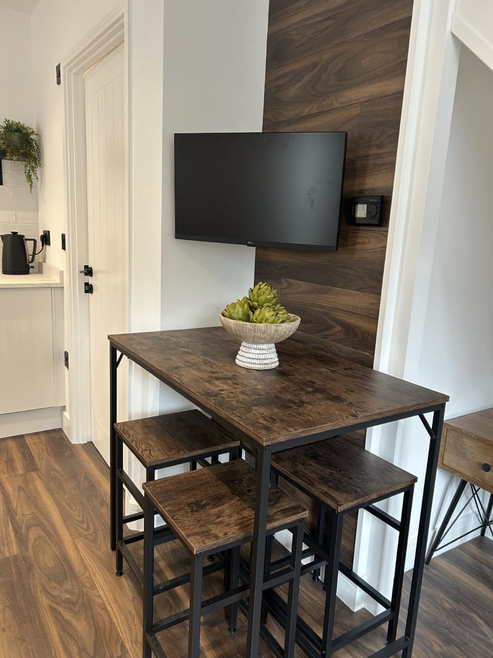 Stylish home in the heart of Cheltenham House in Cheltenham