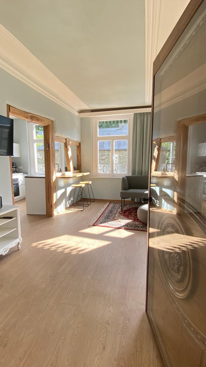 Living room, Photo of the whole room, kitchen