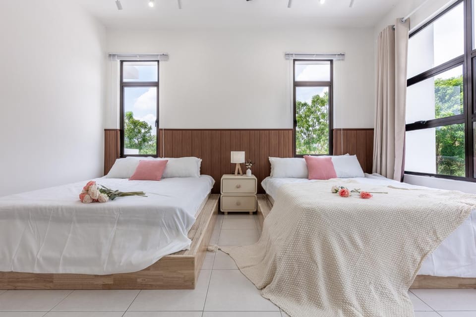 Bed, Bedroom