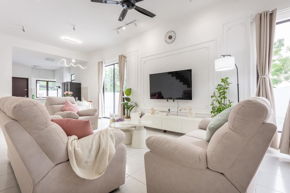 TV and multimedia, Living room