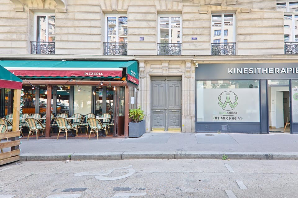 Property building, Day, Street view, Location
