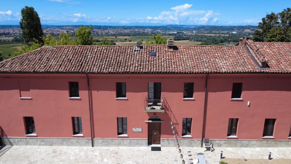 Property building, City view