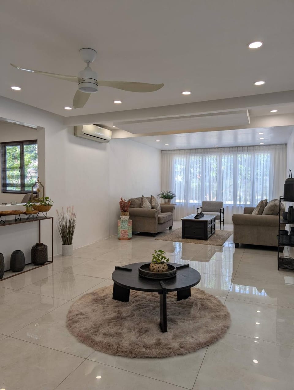 Luxury Tropical Bungalow in Damansara Golden Core Bed and Breakfast in Petaling Jaya