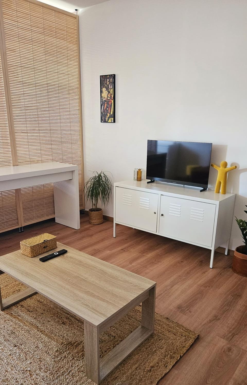 Grand studio au coeur de Nîmes à côté des Arènes Apartment in Nimes