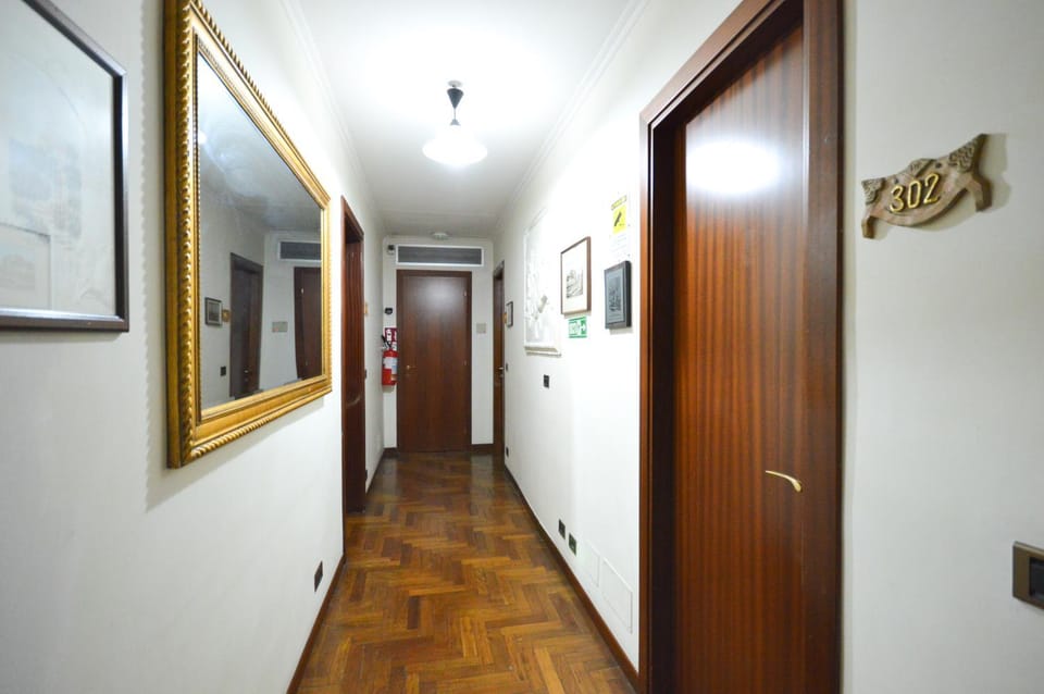 Guest House Planet 29 Bed and Breakfast in Rome
