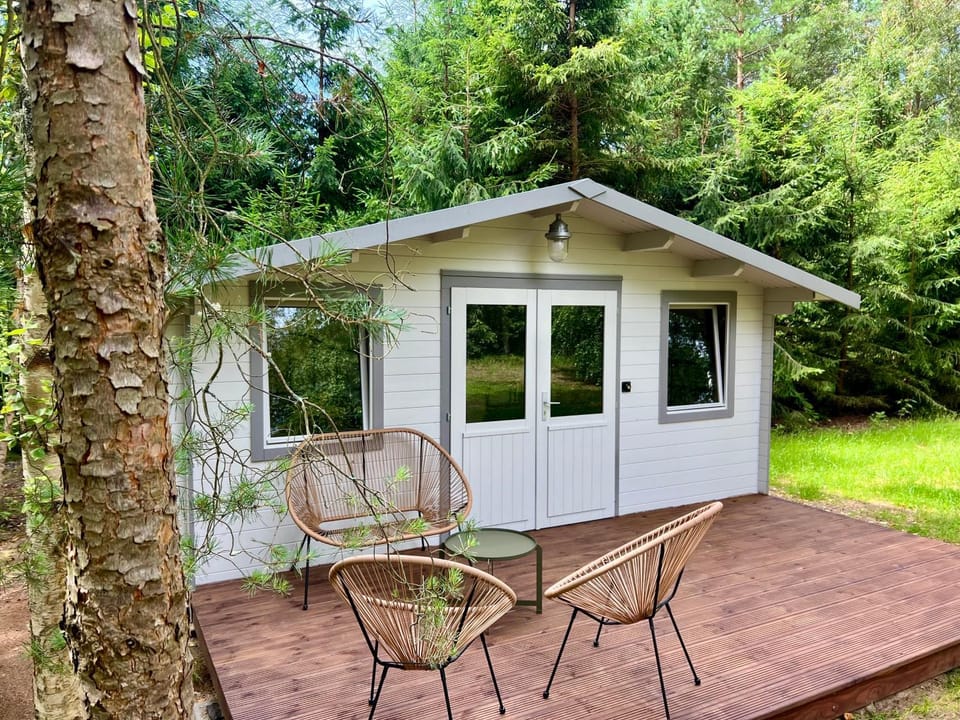 Property building, Patio, Garden, Dining area, Garden view