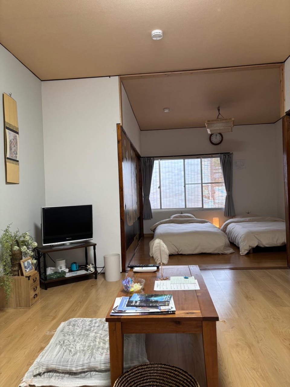 Photo of the whole room