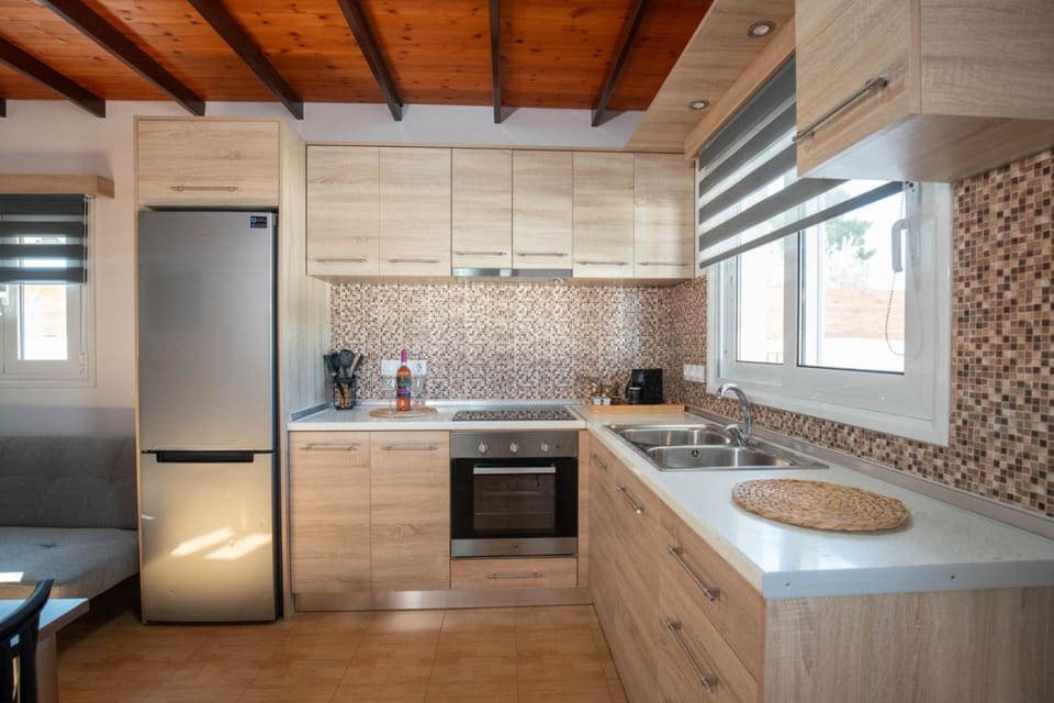 Kitchen or kitchenette, oven, stove