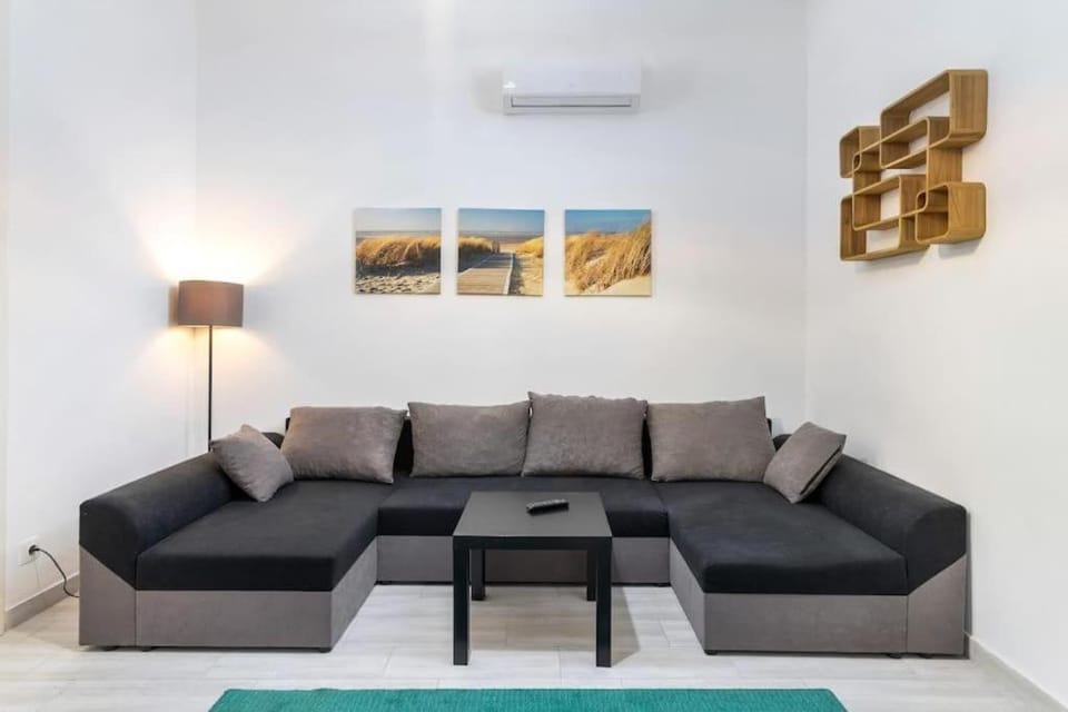 Swarz's Downtown Residence by NW Apartment in Budapest