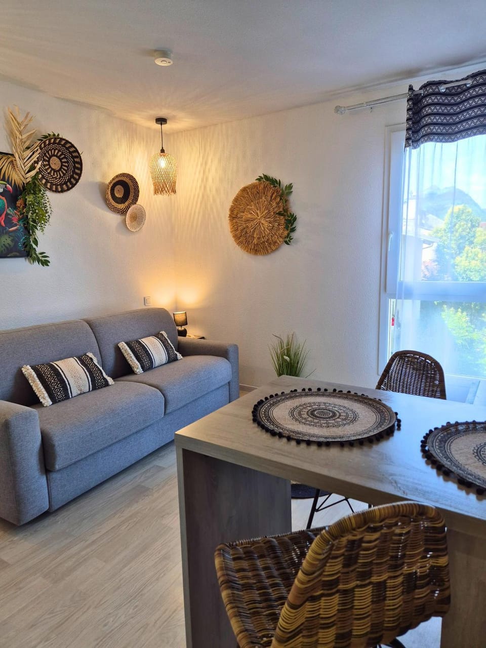 Living room, Seating area