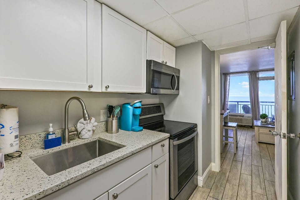 Vermosa by StayMareni - Oceanfront Suite House in Myrtle Beach