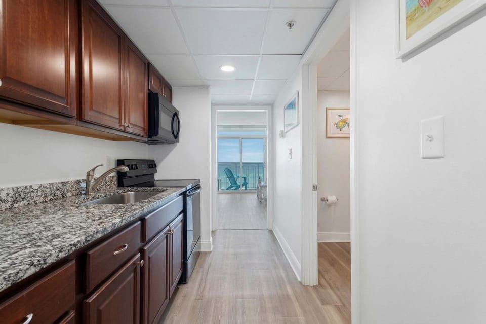 Beach Haven by StayMareni - Oceanfront 1BR House in Myrtle Beach