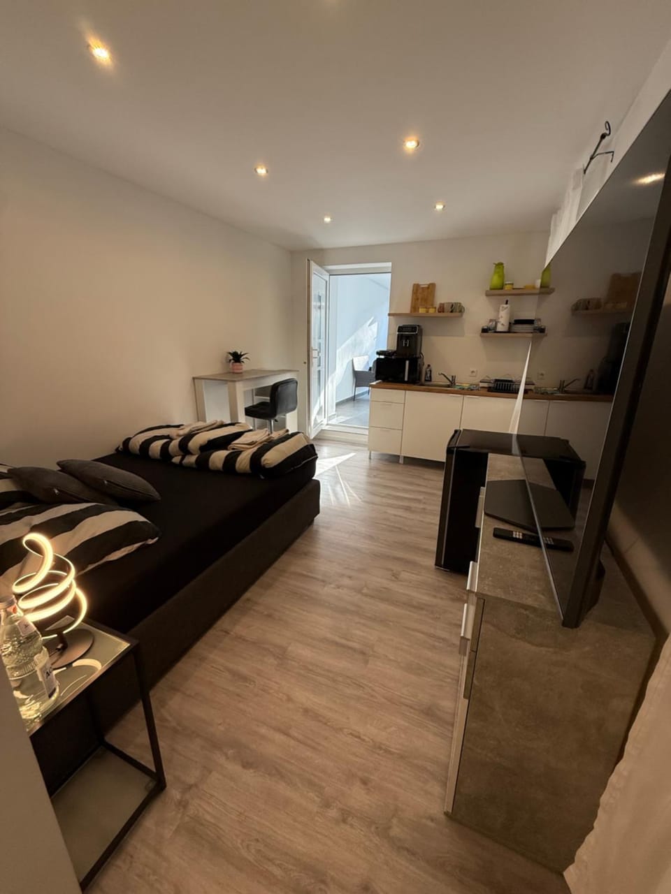 Cedars Apartment 3 am Wasserturm Apartment in Mönchengladbach
