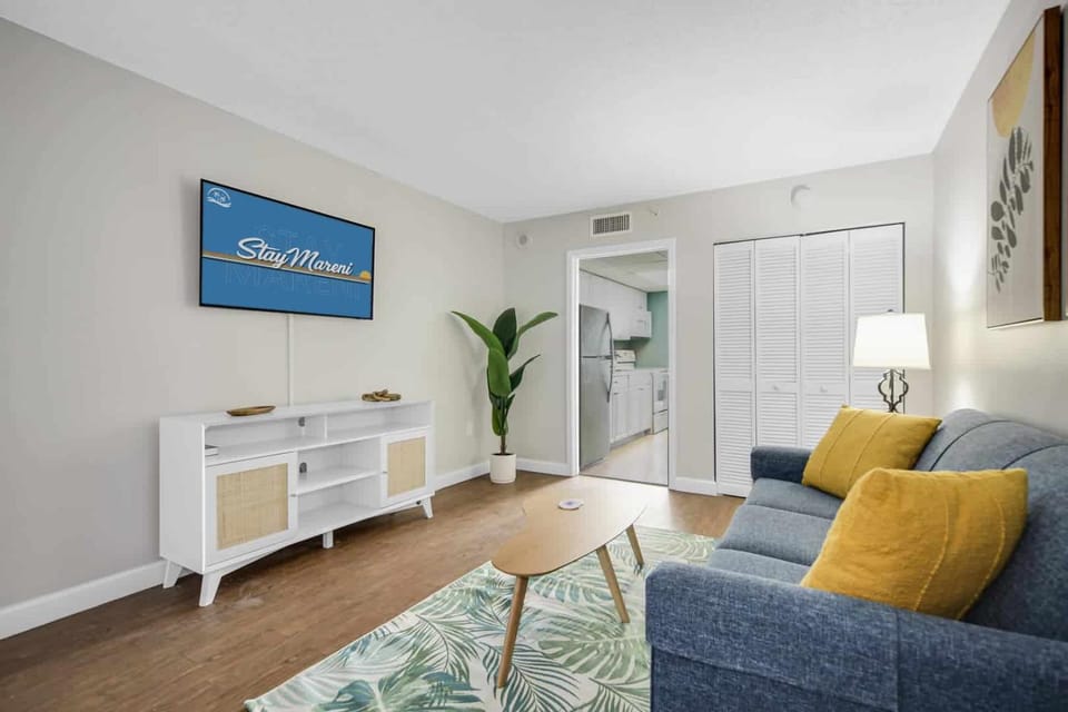 Porcida Dreams by StayMareni - Beachfront Suite House in Myrtle Beach