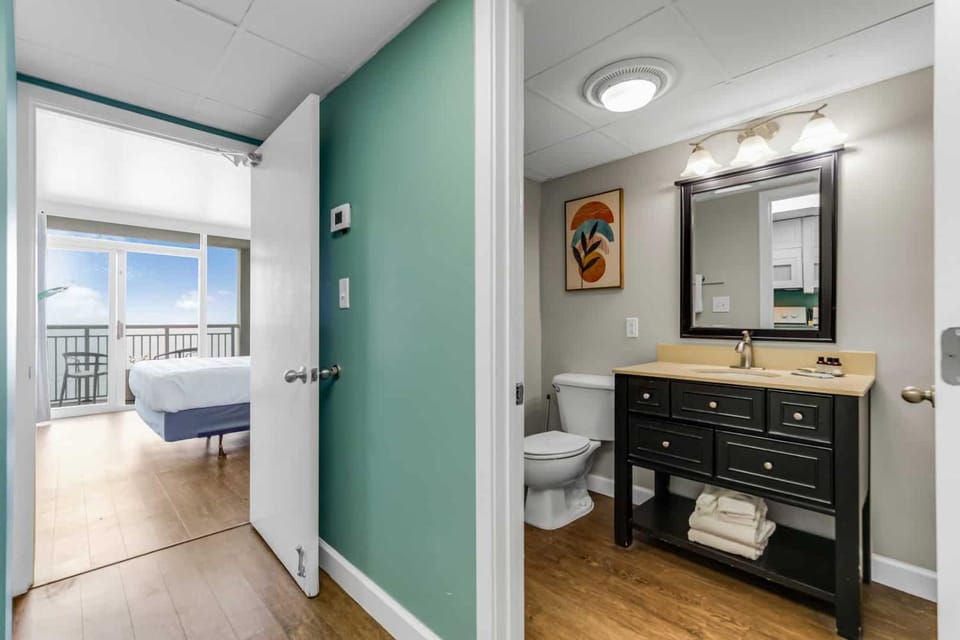 Porcida Dreams by StayMareni - Beachfront Suite House in Myrtle Beach