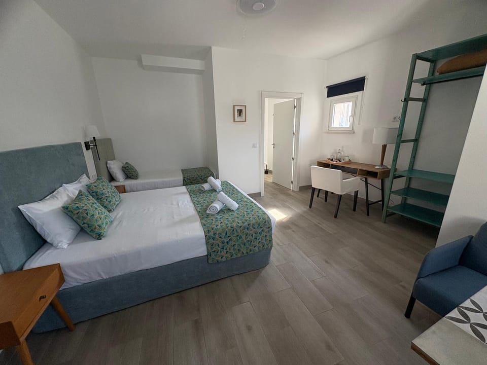 O Tourinho Ferrel Bed and Breakfast in Peniche
