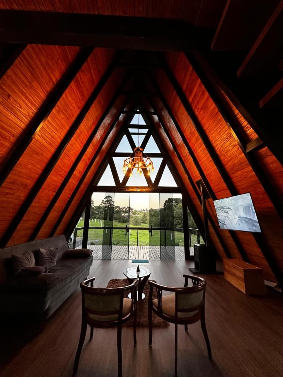 Communal lounge/ TV room, TV and multimedia, Living room