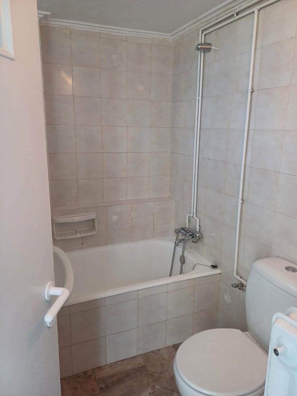 Shower, Toilet, Bathroom, Bath