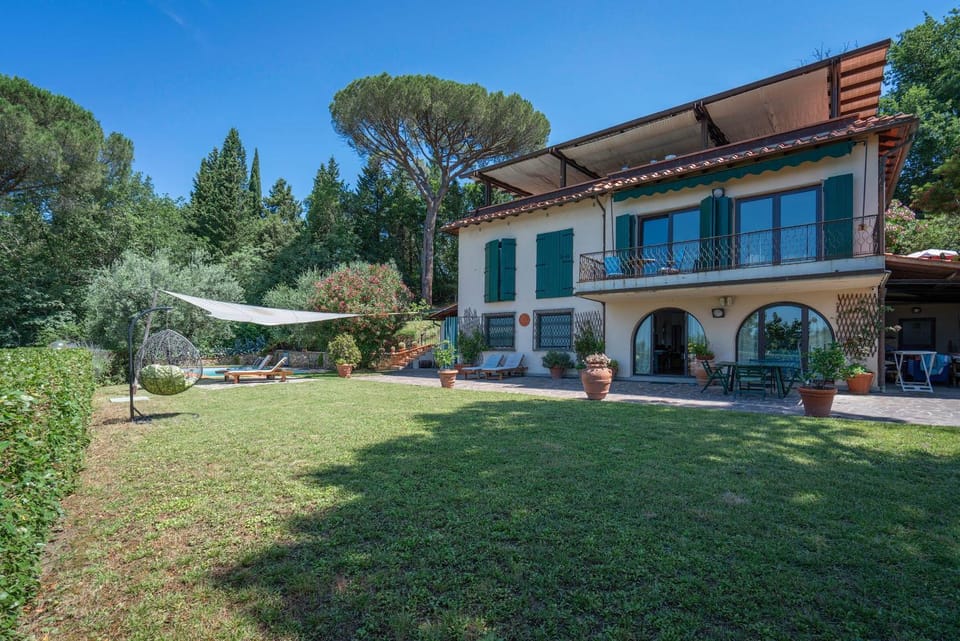 Property building, Garden