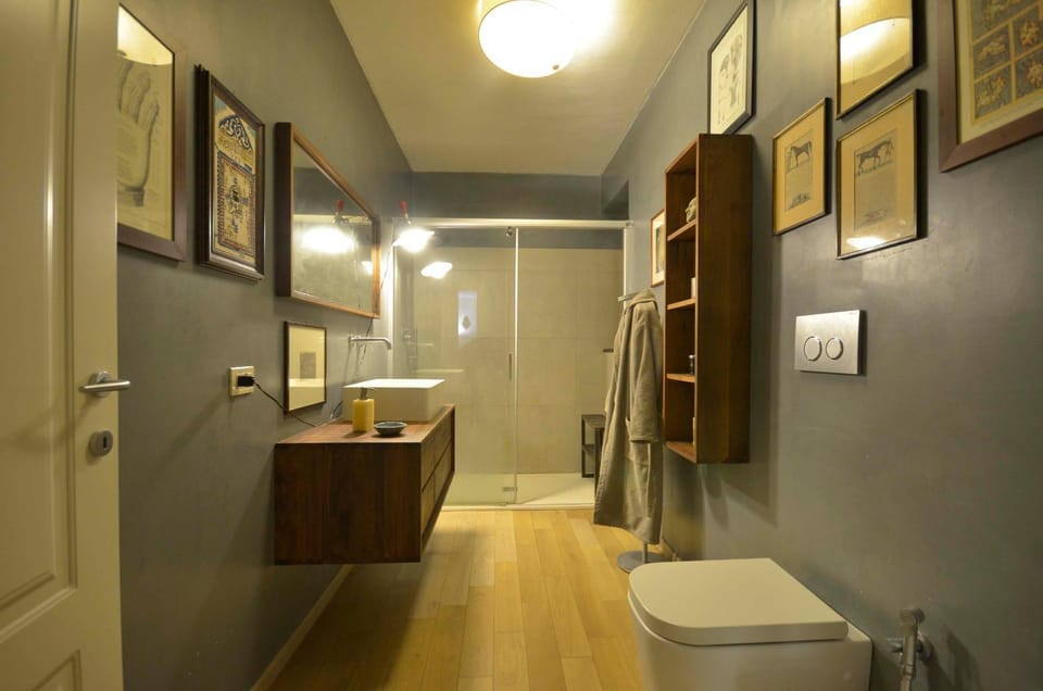 Shower, Toilet, Bathroom