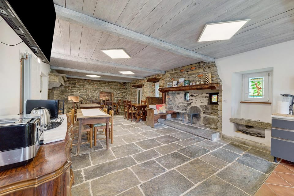 Property building, Living room