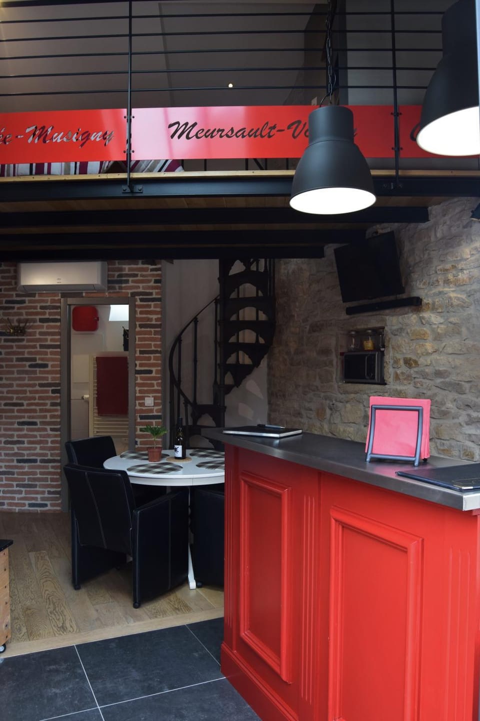 l'aubergiste Inn in Bourgogne-Franche-Comté