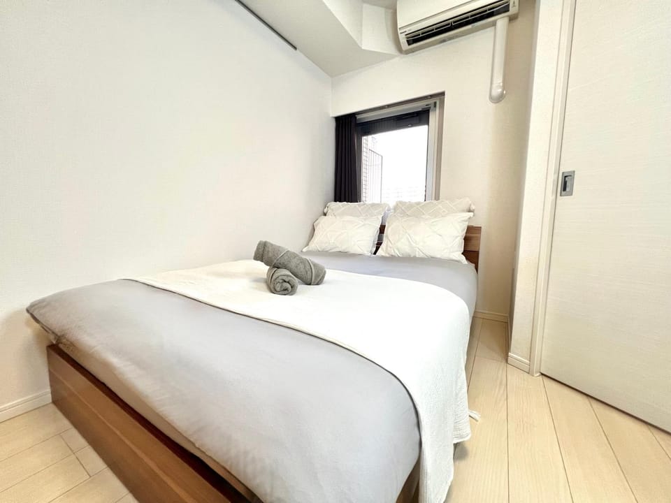 Bed, Photo of the whole room, Bedroom, air conditioner