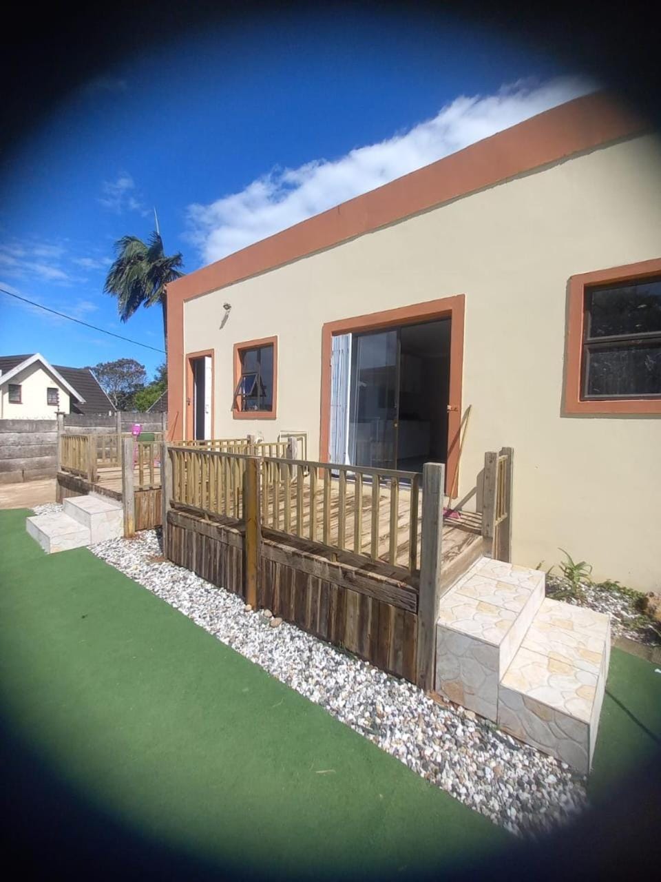 Ocean Wave Chalets Unit 2 Apartment in KwaZulu-Natal
