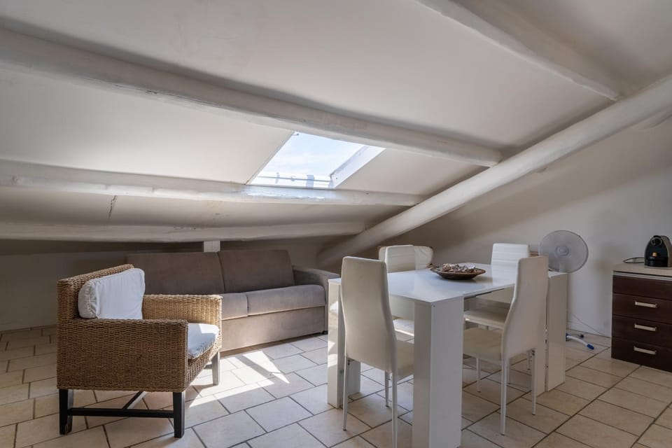 Eclissi sul MARE Mansarda 30mt dal mare Apartment in Rimini