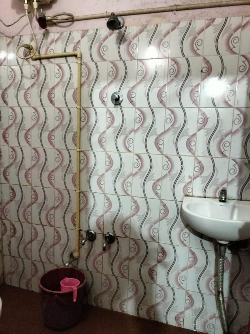 Laharya couple room House in Madikeri