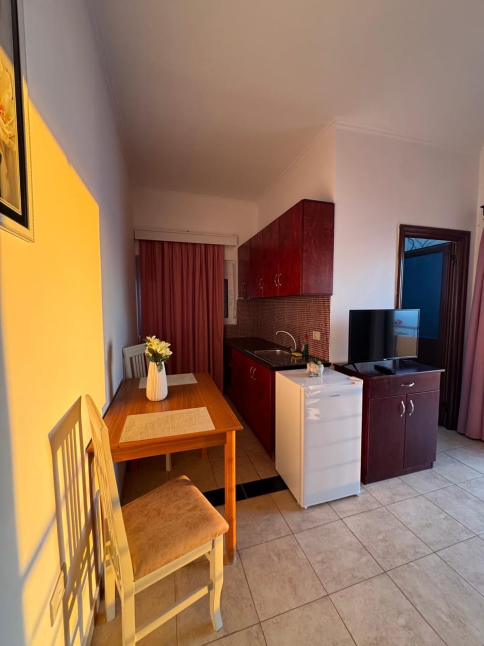 Samos Home Vlore Bed and Breakfast in Vlorë County, Albania