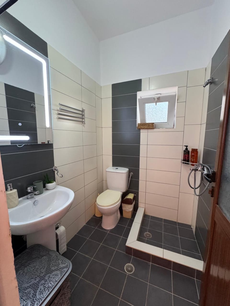 Samos Home Vlore Bed and Breakfast in Vlorë County, Albania