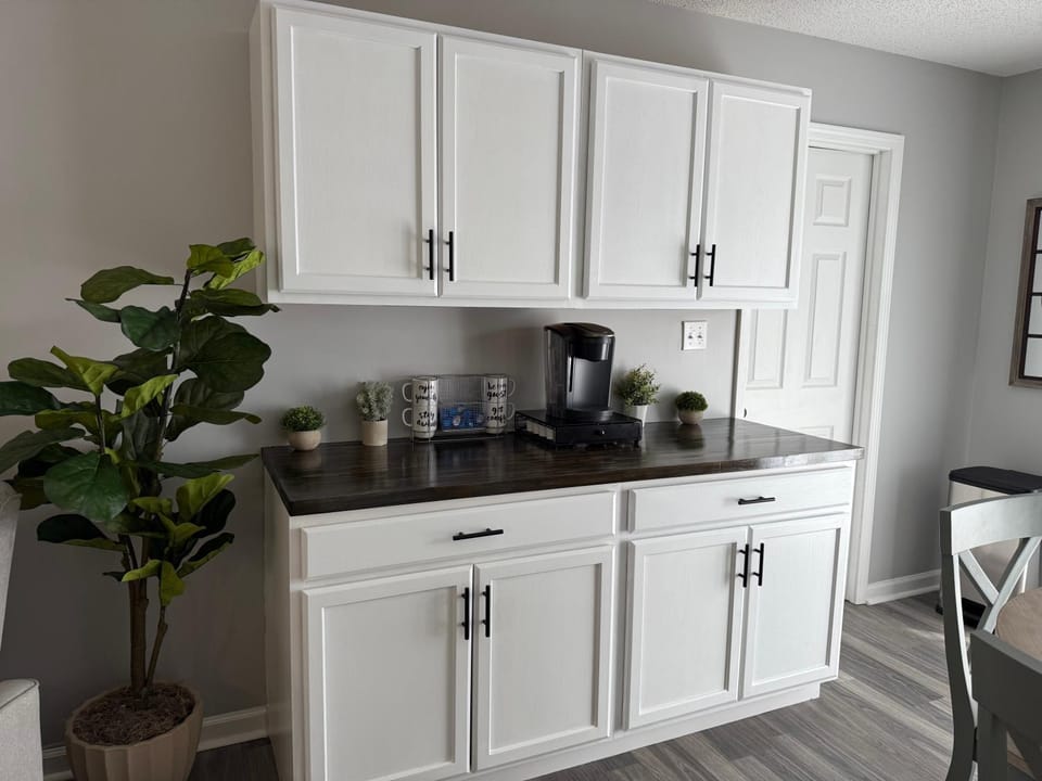 Coffee/tea facilities, Kitchen or kitchenette