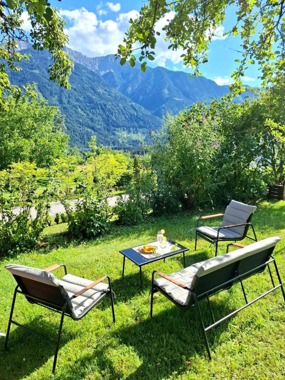 Garden, Seating area, Mountain view