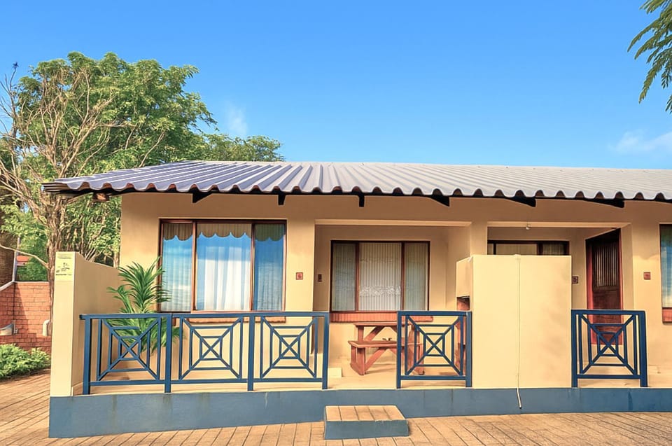 Property building, Patio, BBQ facilities, Dining area