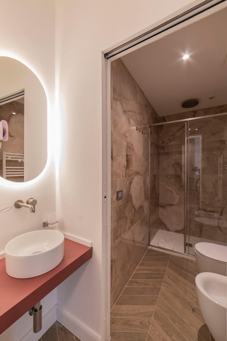 Shower, Toilet, Bathroom, bidet, towels