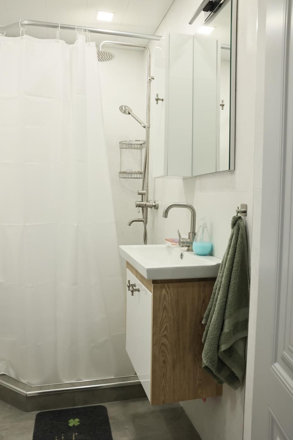 Modern 2BR Apartment French Univ Area Apartment in Yerevan