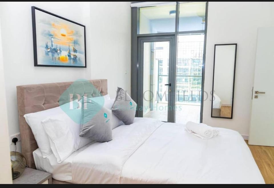 2 Br Luxury duplex Canal View, 5 min to AUH Airport, Yas island , Raha mall Apartment in Abu Dhabi