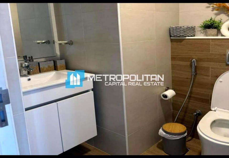 2 Br Luxury duplex Canal View, 5 min to AUH Airport, Yas island , Raha mall Apartment in Abu Dhabi