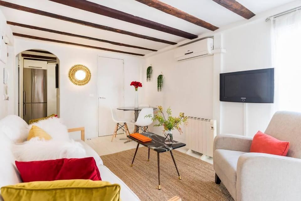 Cozy Apartment Chueca Gran Via Apartment in Centro