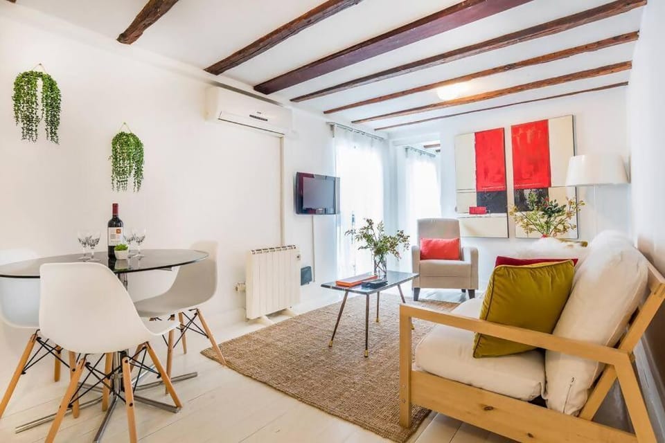 Cozy Apartment Chueca Gran Via Apartment in Centro