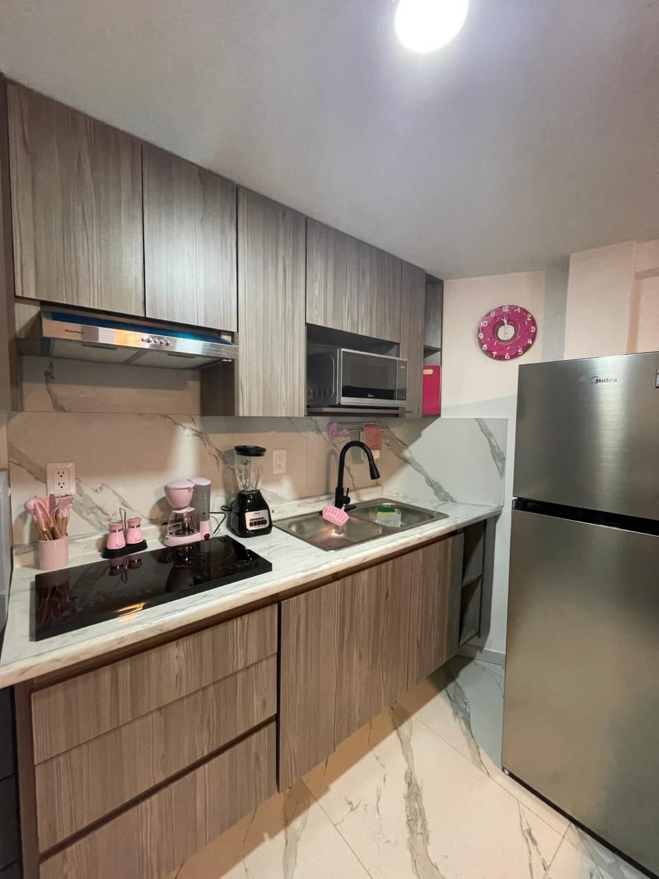 Pinar de la Calma, mini casa totalmente renovada estilo Loft Renovada muy bien ubicada dentro de la ciudad sin salir al periferico a solo 5 minutos del Parque Industrial Tecnologico II Sur de la Ciudad ITESO TecMilenio UVM House in Tlaquepaque