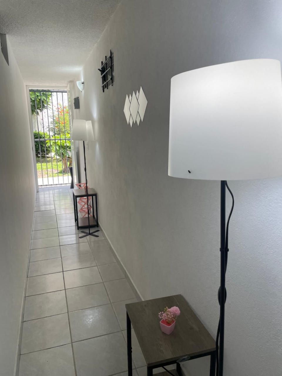 Pinar de la Calma, mini casa totalmente renovada estilo Loft Renovada muy bien ubicada dentro de la ciudad sin salir al periferico a solo 5 minutos del Parque Industrial Tecnologico II Sur de la Ciudad ITESO TecMilenio UVM House in Tlaquepaque