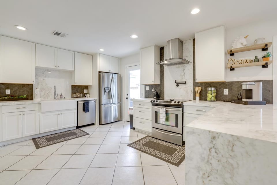 3 Mi to Old Town: Modern Oasis, Game Room + Pool House in Scottsdale
