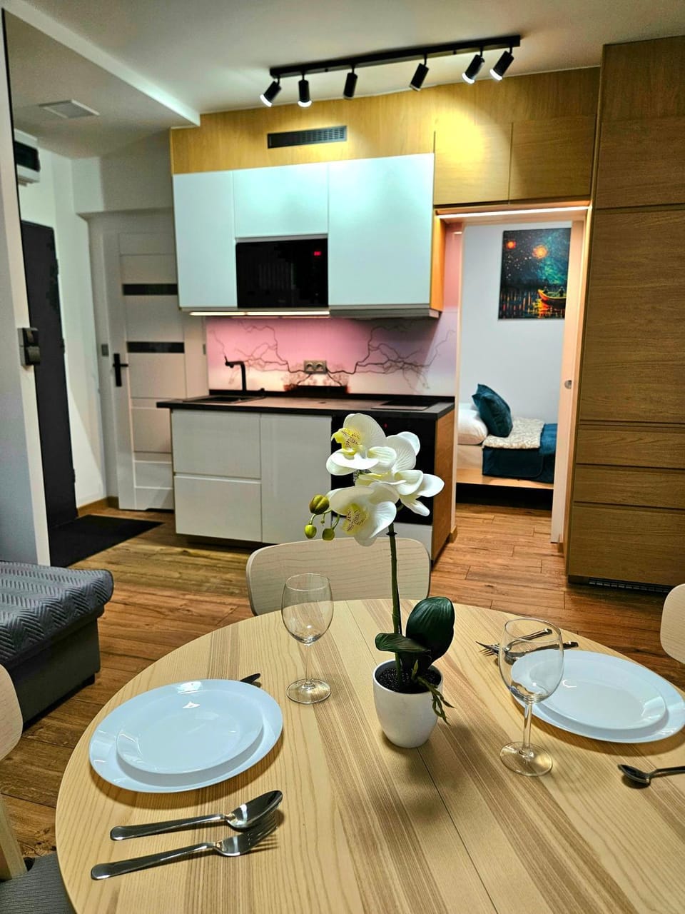 Kitchen or kitchenette, Living room, Dining area, minibar
