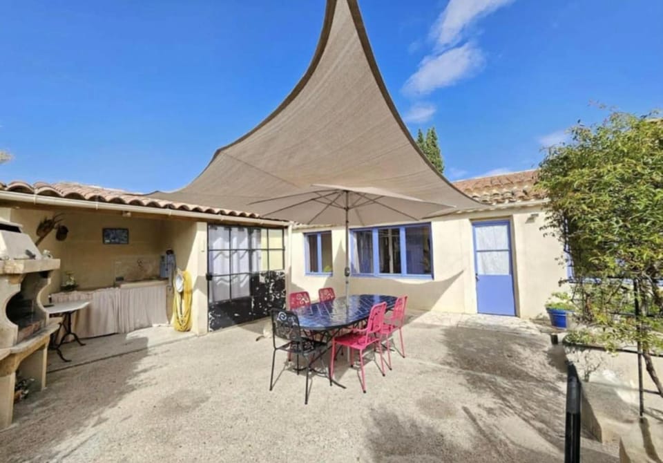Patio, Dining area