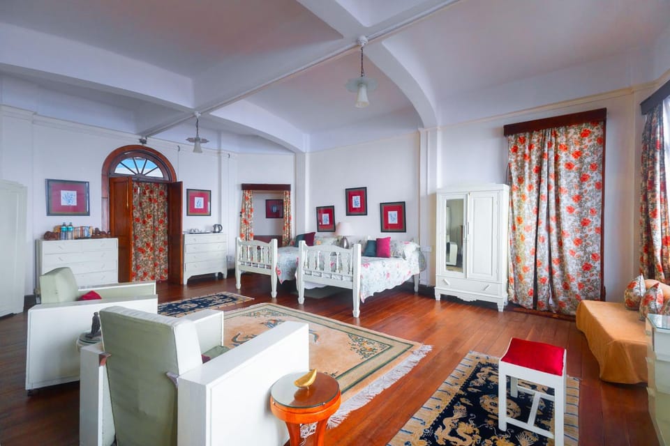 Darjeeling Burdwan Royal Heritage Palace Resort in Darjeeling