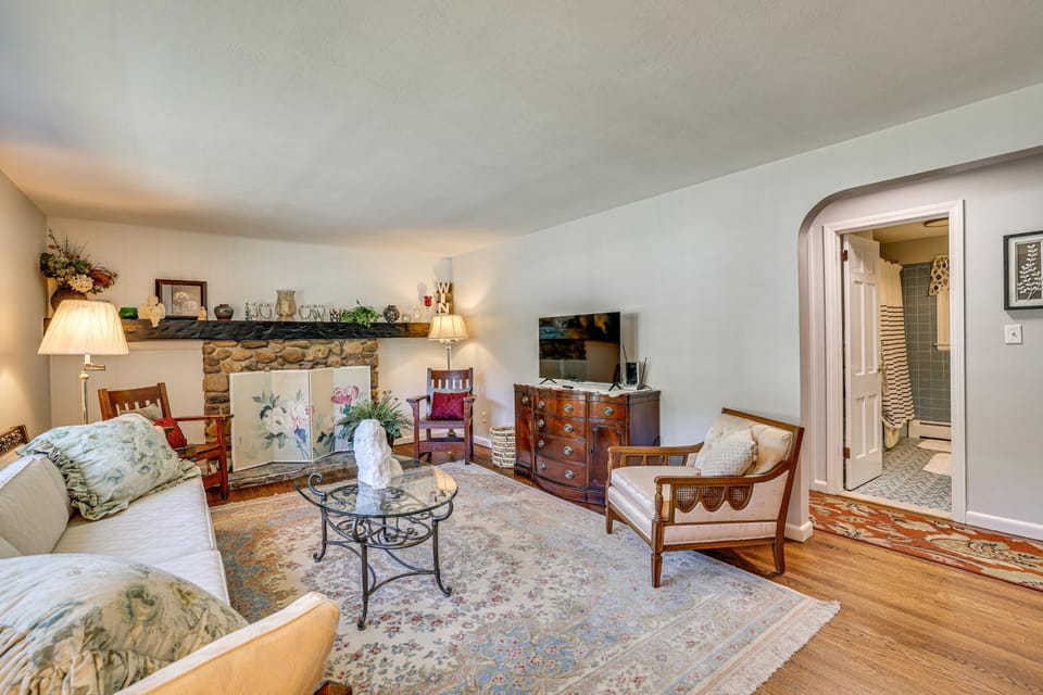 Family Getaway in Bristol Near Trails & Parks! House in Bristol