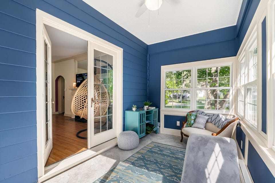 Wildflower Haven Minutes to City House in Clintonville